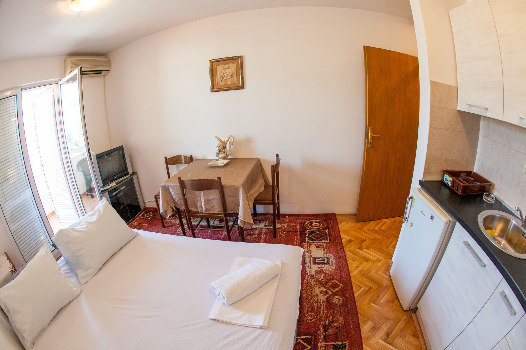 City Apartments Gosposhtina Budva Eksteriør billede